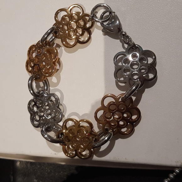 NWOT GENUINE AUTHENTIC 18K GOLD OVER STAINLESS STEEL FLORAL DESIGN 7.25" CHUNKY - Picture 2 of 4